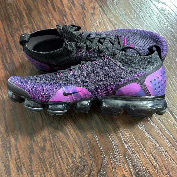 Men’s Nike Black and Purple Vapormax Shoes - Picture 2 of 6